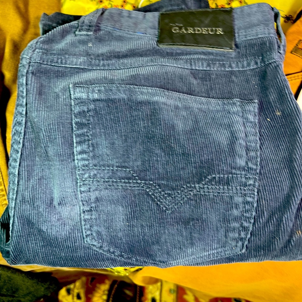 Gardeur Navy Corduroy 5 Pocket. 35 x 32.